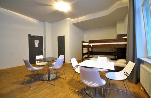 Mitte Hostel | Modern Five Elements Hostel Leipzig: Pet Friendly & Pool Access