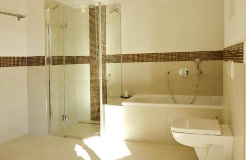 Mitte Hostel | Modern Five Elements Hostel Leipzig: Pet Friendly & Pool Access