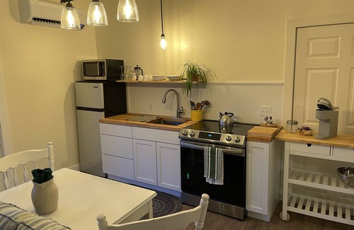 Seal Cove Apartment | Unwind at Adi's Mountain View: Steps from Acadia Park!