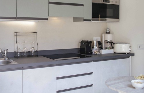 Colazza Apartment | Five minutes from Lake Maggiore elegant apartment WATER, pets allowed