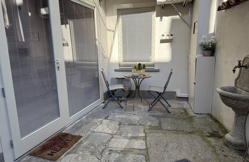 Colazza Apartment | Five minutes from Lake Maggiore elegant apartment WATER, pets allowed