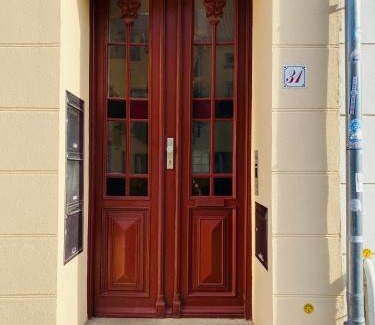 Old Town Apartment | Pet-Friendly FeWo Meeres Luft - 4-Star Stay Rated 9.2