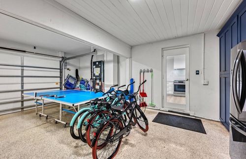 Saint Armands Key House | Five Palms Indulge in a Stunning Lido Key Retreat with Private Pool, Firepit, and Steps to the Beach