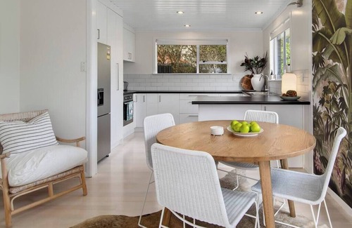Omanu House | Unforgettable Five Palms Beach Escape with Family Amenities
