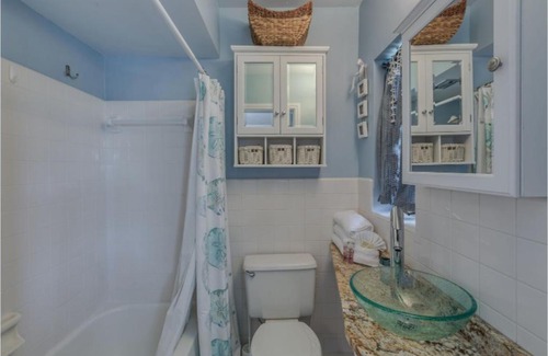 Bay Esplanade House | Exceptional Five Palms Suite 207 - Perfect for Families