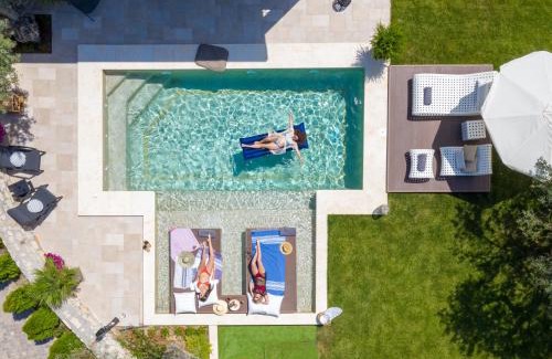 Vourvourou Villa | Indulge in Five Senses Luxury Villas with Oceanfront Bliss