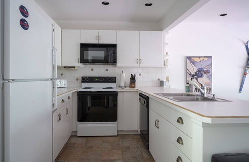 Hancock House | Family Friendly Townhouse with Pool in Jiminy Peak