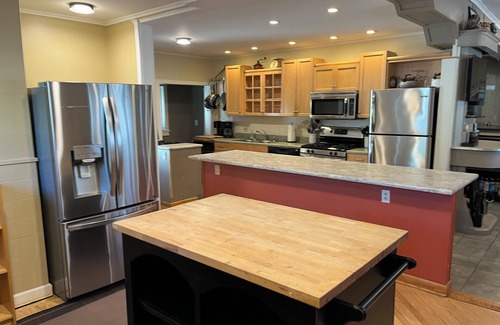 Powers Lake House | Premier Five-Star Resort on Powers Lake with Pool & Views