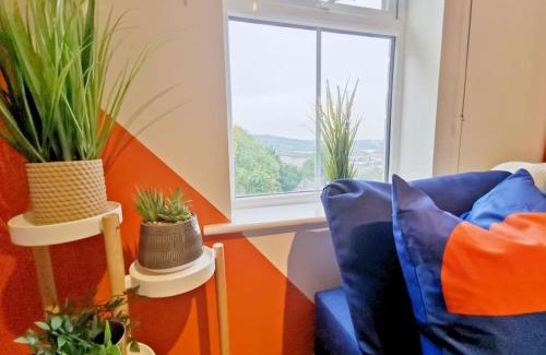 Sheffield Apartment | Fivehill Apartment - Cozy En-suite Retreat for Families