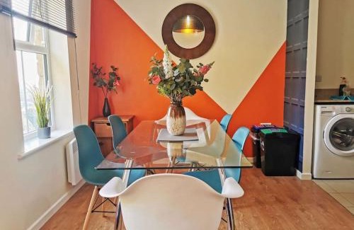 Sheffield Apartment | Fivehill Apartment - Cozy En-suite Retreat for Families