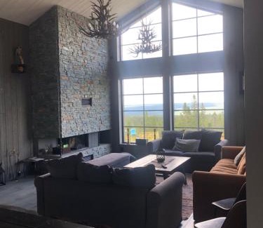 Salen Cabin | Experience Fjällhem: Pet-Friendly Retreat with Hot Tub