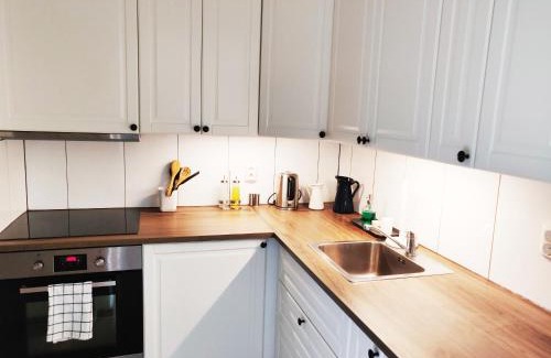 Samnanger House | Fjellhagen: Highly Rated Stay with Hot Tub & Pet-Friendly