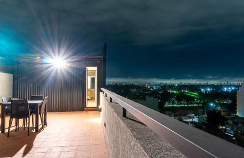 Villa del Parque Apartment | Top-Rated Fk Agronomía: Family-Friendly & Accessible Retreat