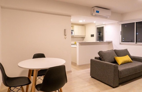 Villa del Parque Apartment | Top-Rated Fk Agronomía: Family-Friendly & Accessible Retreat