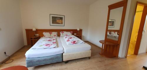 Floersheim Hotel | Family-Friendly Stay at Flörsheimer Hof Hotel