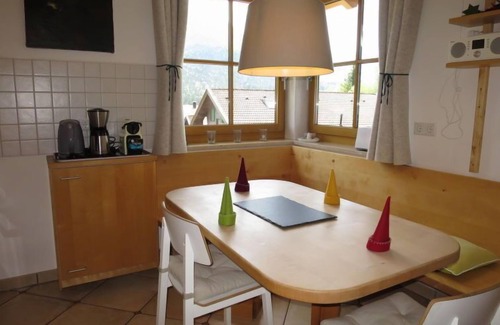 Wallgau Apartment | Pet-Friendly Flösserstrasse: Lake View & Spa Retreat