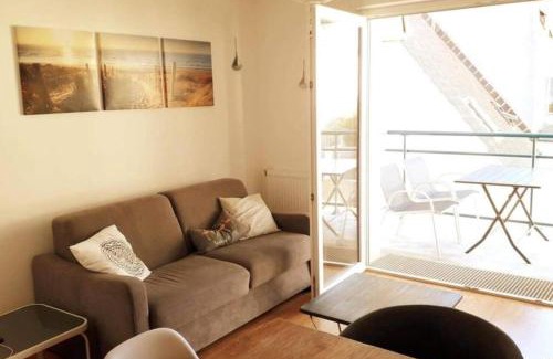 Le Portel Apartment | Oceanfront Fl'Heurt de Sable Appartement with Spa & Hot Tub