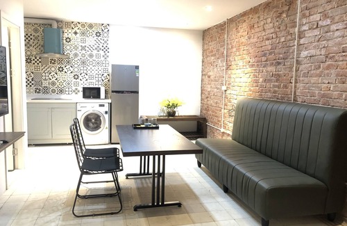 Hang Trong Apartment | Cozy Retreat at FL2, 11 Phu Doan in Hoan Kiem, Hanoi