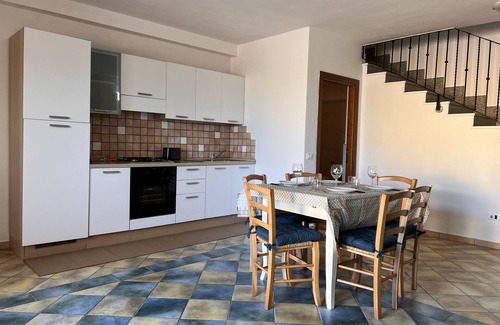 La Muddizza Condo | Pet-Friendly Flat 4 with Oceanfront Views & Breakfast