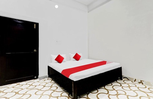 Patti Hotel | Budget-Friendly Flagship Bhawani Palace with Breakfast Included