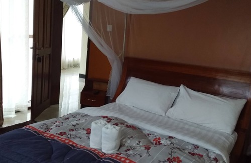 Bushenyi Hotel | Discover Flagship Piazza Hotel: Family-Friendly Stay Awaits