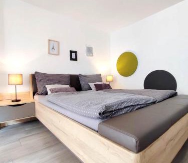 Herford Apartment | Bright 3ZKB Apartment in City Center with Free Wi-Fi
