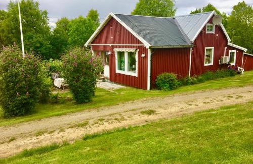 Ortrask House | Pet-Friendly Retreat at Flakaberget 15 with Family Comfort