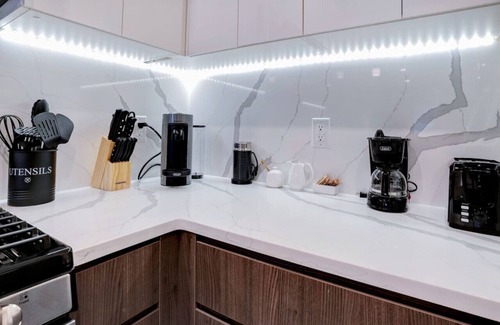 Newark Apartment | Vibrant 1BR Retreat Near EWR with Free Parking & Gym