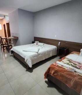 Limeira Hotel | Vibrant Stay at Flamboyant Hotel with Breakfast & Hot Tub