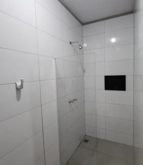 Limeira Hotel | Vibrant Stay at Flamboyant Hotel with Breakfast & Hot Tub