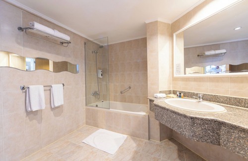 El Quseir Resort | Relax at Flamenco Beach and Resort with Pool & Ocean View