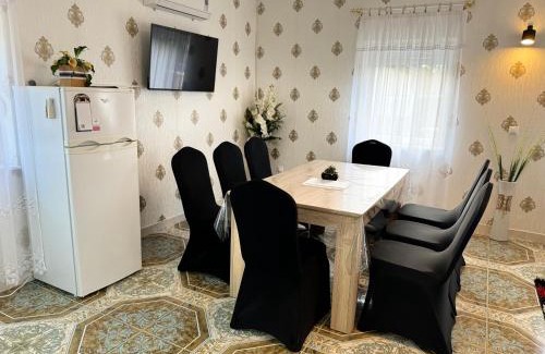 Kiskunmajsa Apartment | Flamingó Apartman Kiskunmajsa