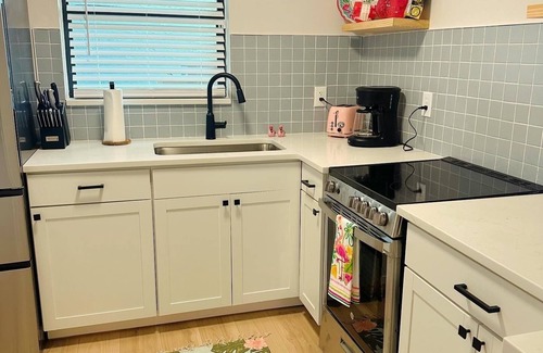 Ozona Villa | Relax in Palm Harbor: Pet-Friendly Ocean View Retreat