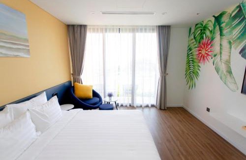 Hoang Hoa Hotel | Experience Luxury at Flamingo Hải Tiến with Pool & Spa