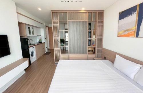 Hoang Hoa Apartment | Beachfront Villa with Pool and Ocean View - Flamingo Hải Tiến