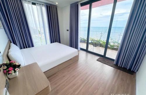 Hoang Hoa Apartment | Beachfront Villa with Pool and Ocean View - Flamingo Hải Tiến