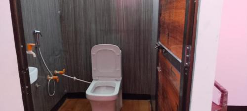Gorakhpur House | Discover Flamingo Inn: Child-Friendly Retreat in Gorakhpur