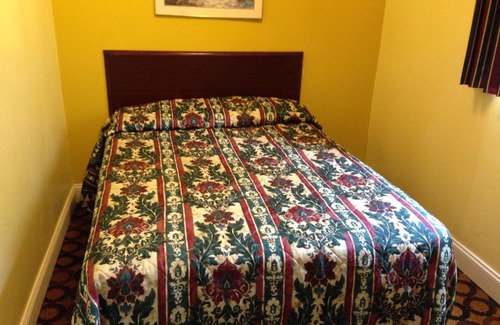 Seaside Heights Hotel | Relax at Flamingo Inn: Oceanfront Getaway with Pool Access