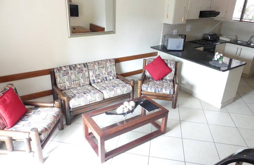 St. Lucia Apartment | Idyllic Flamingo Lodge with Oceanfront Pool & Family Amenities
