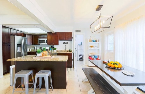 Walsingham House | Flamingo Lounge | Pool, Firepit, Grill, Sleeps 10