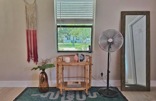 Edgewood House | Discover The Place: 4-Star Oceanfront Family Getaway