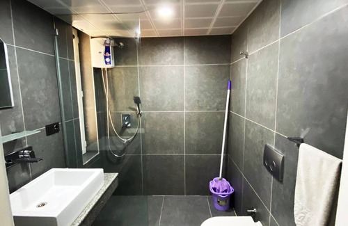 Konyaalti Hotel | Convenient Flamingo Residence with Pool & Family Amenities
