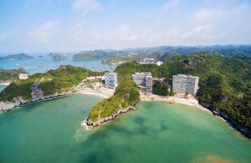 Cat Hai Resort | Discover Flamingo Resort Cat Ba: Oceanfront Paradise Awaits