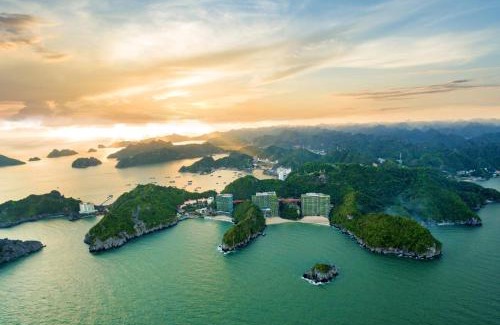 Cat Hai Resort | Discover Flamingo Resort Cat Ba: Oceanfront Paradise Awaits
