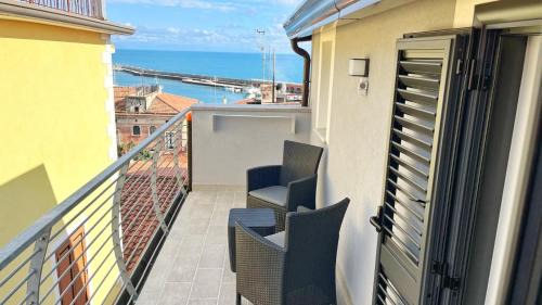 Marina Di Camerota House | Cozy Flamingo Suites with Private Beach and Ocean Views