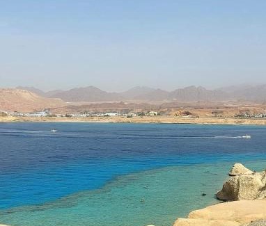 El Hadaba Apartment | Outstanding Sea Street Flat in Hadaba Area - Rated 10/10