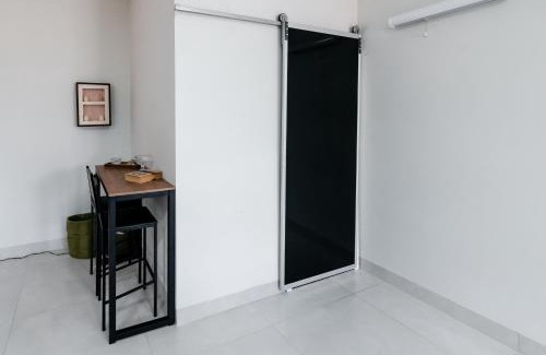 Jardim Karaiba Apartment | Stylish Stay Near UMC & Praia Clube - Rated 9.1/10!