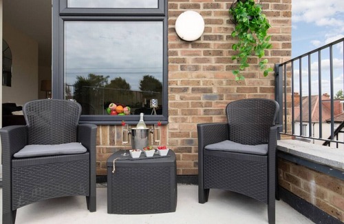 Sudbury Apartment | Cozy North London Wembley Apartment with Family-Friendly Amenities