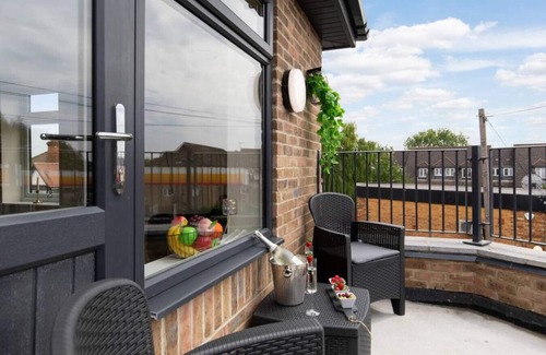 Sudbury Apartment | Cozy North London Wembley Apartment with Family-Friendly Amenities