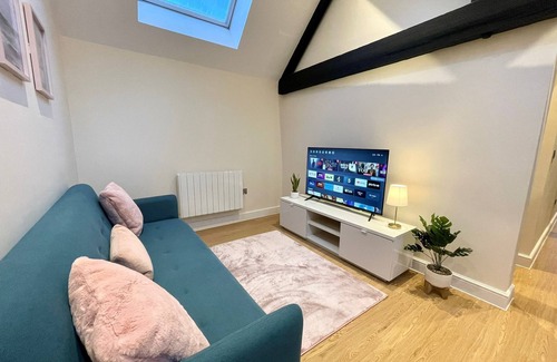 Saffron Walden Apartment | Cozy Central Apartment: Perfect for Family Getaways